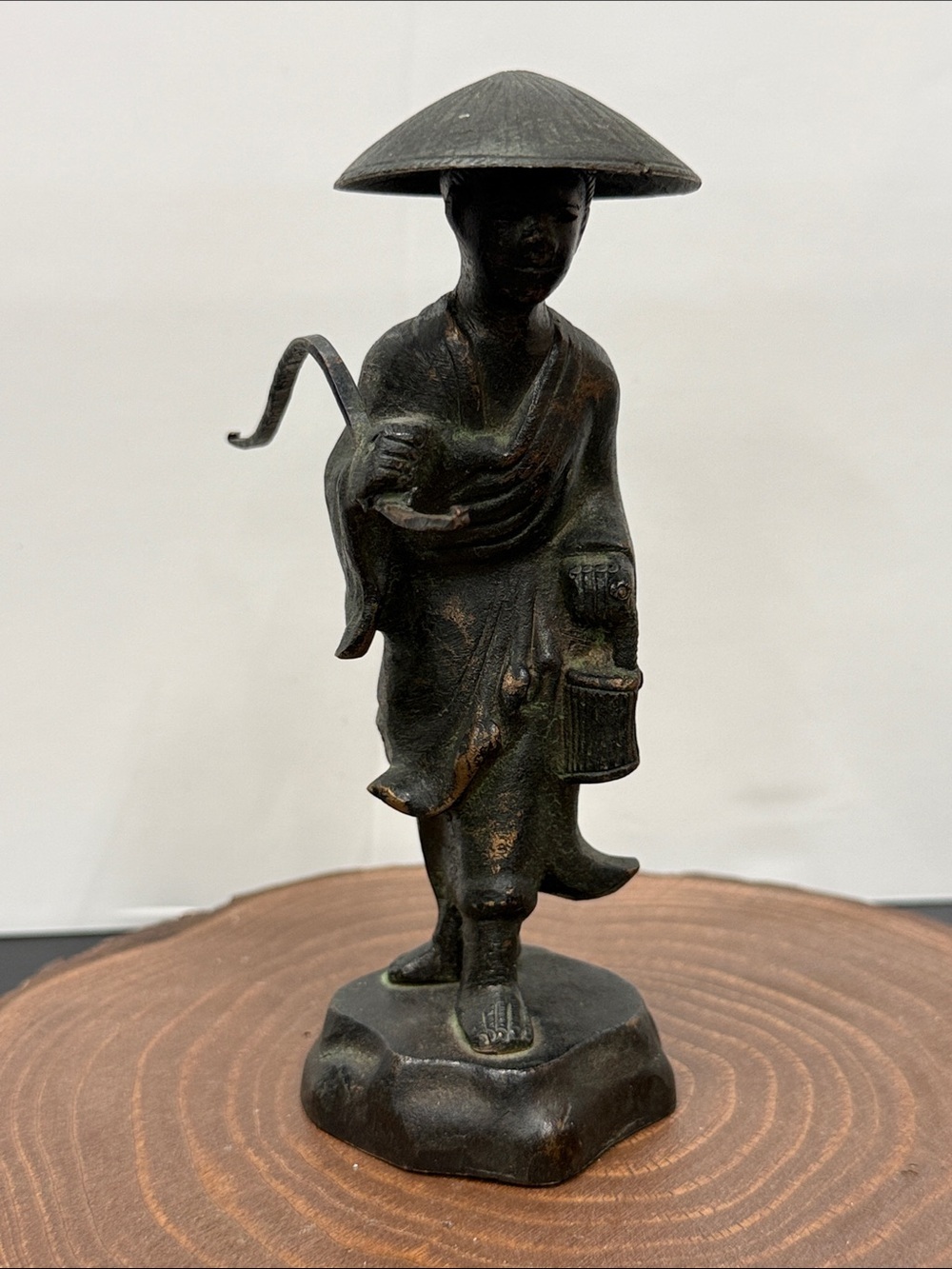 Vintage Bronze Asian Fisherman Statue Home Art Décor